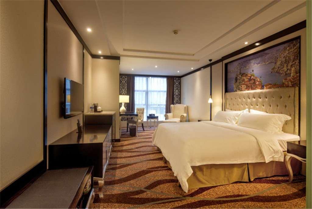 First Residence Hotel Чавенг Экстерьер фото