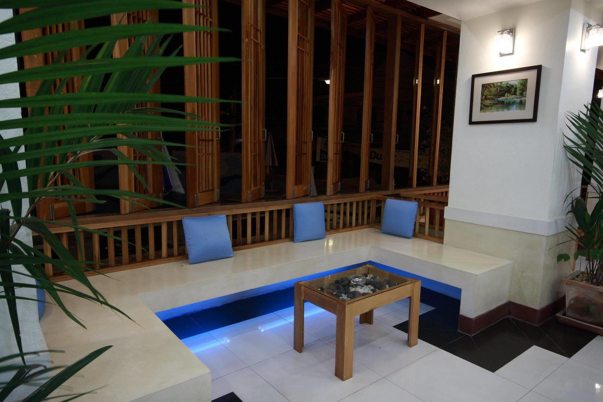 First Residence Hotel Чавенг Экстерьер фото