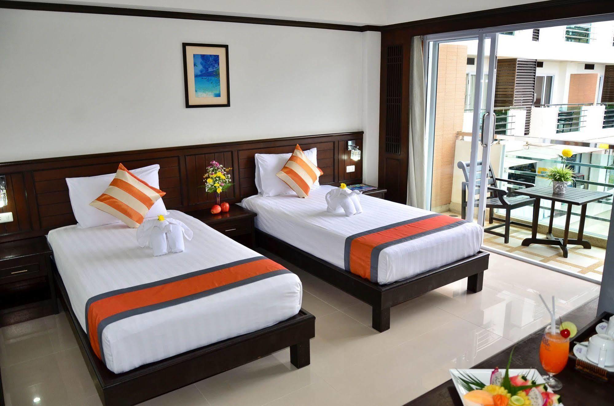 First Residence Hotel Чавенг Экстерьер фото