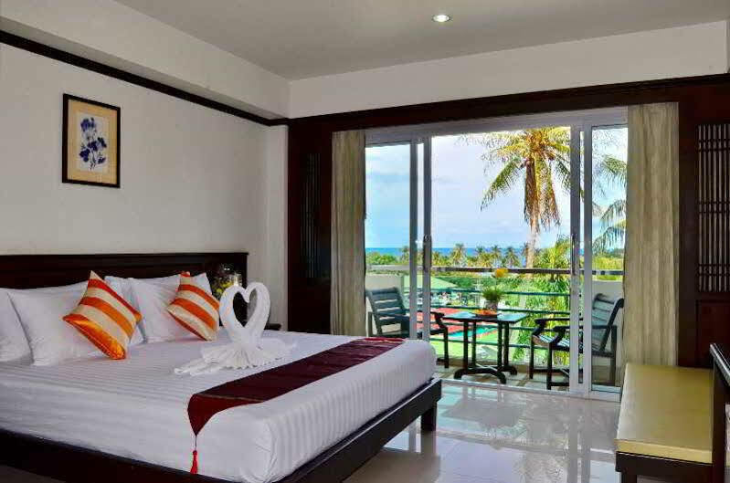 First Residence Hotel Чавенг Экстерьер фото